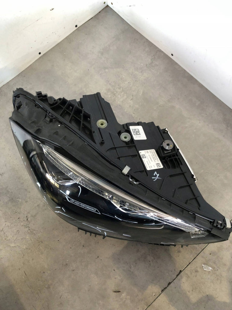 Frontscheinwerfer Mercedes-Benz W206 A2069067203 A2069067303 LED Rechts SCH6407087877zr