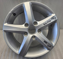 Load image into Gallery viewer, 1x Alufelge 15 Zoll 6.5" 5x112 50ET Glanz Silber 5K0071495 VW Golf V Plus FEL3406411183ae