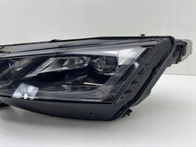 Laden Sie das Bild in den Galerie-Viewer, Frontscheinwerfer Skoda Octavia IV 5E4941015A LED Links Scheinwerfer Headlight SCH8597251245cd