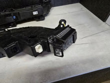 Laden Sie das Bild in den Galerie-Viewer, Frontscheinwerfer BMW 7 9450080-13 LED Ein Satz Scheinwerfer Headlight SCH8950900003pf