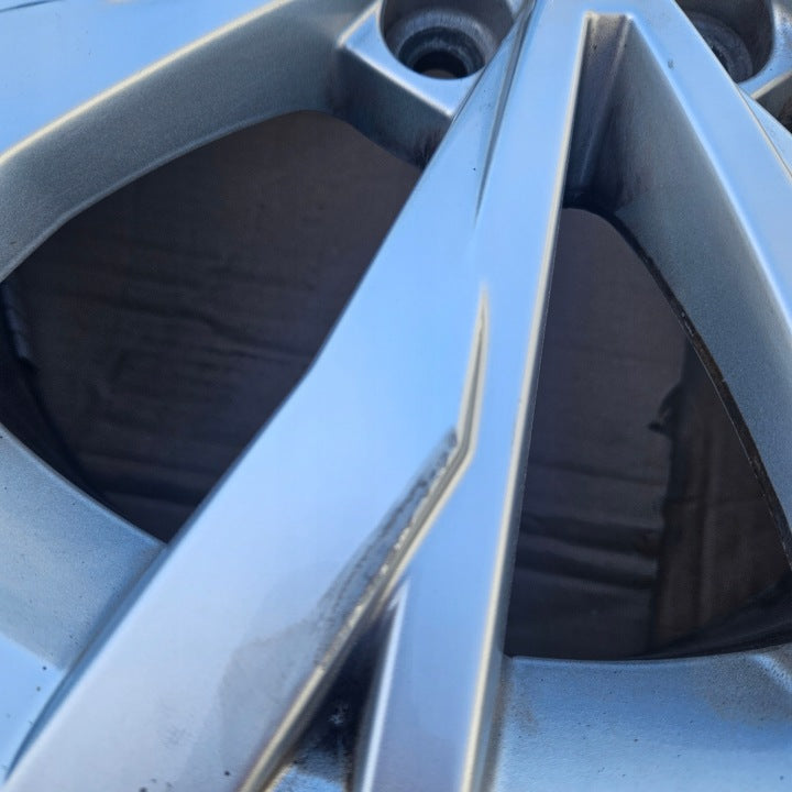 1x Alufelge 17 Zoll 7.0" 5x112 40ET Glanz Silber 5NA601025 VW Tiguan Rim Wheel FEL5792362879wc