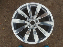 Laden Sie das Bild in den Galerie-Viewer, 1x Alufelge 19 Zoll 9.0" 5x112 1K8601025C VW Scirocco Rim Wheel FEL2887440934gt