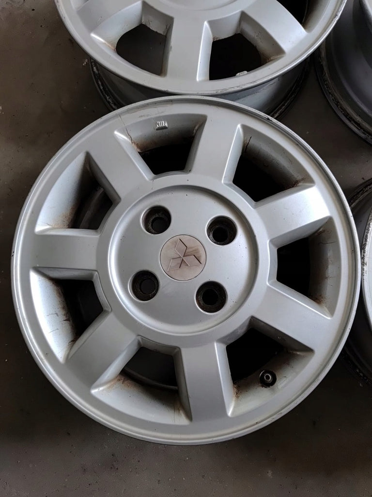 4x Alufelge 15 Zoll 6.0" 4x114.3 46ET Mitsubishi Carisma Rim Wheel FEL9705083774bm