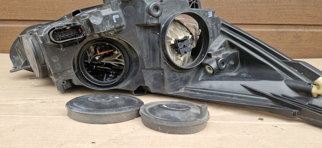 Frontscheinwerfer Ford Focus F1EB-13W030-AF Links Scheinwerfer Headlight SCH9799368947wr