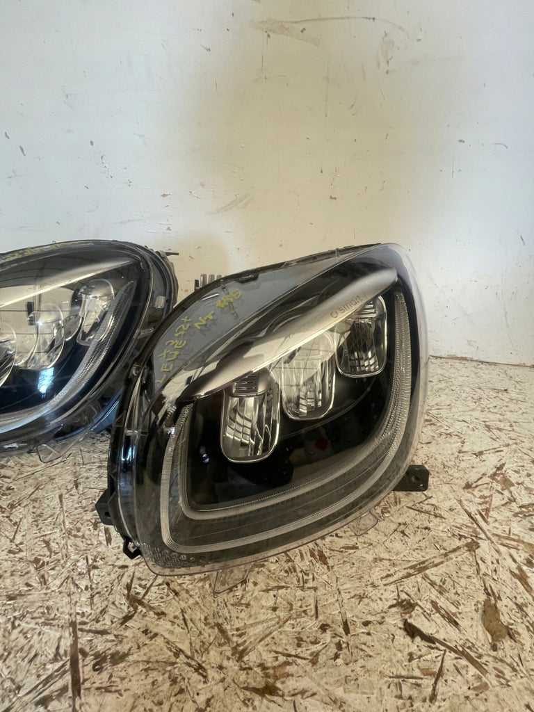 Frontscheinwerfer Smart Fortwo A4539069701 A4539069501260606726R Links Headlight SCH7745013354li