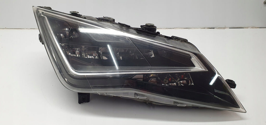 Frontscheinwerfer Seat Leon 5F1941008E LED Rechts Scheinwerfer Headlight