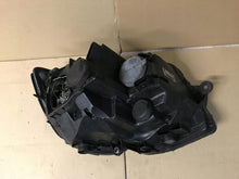 Load image into Gallery viewer, Frontscheinwerfer VW Transporter 7E1941015AD Ein Stück (Rechts oder Links)