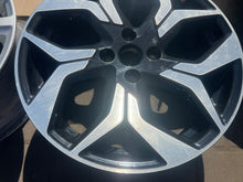 Laden Sie das Bild in den Galerie-Viewer, 1x Alufelge 18 Zoll 7.0&quot; 4x108 37,5ET Glanz Schwarz HN1C-BA Ford Fiesta Ecosport