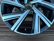 Load image into Gallery viewer, 1x Alufelge 18 Zoll 7.5" 5x112 51ET Glanz Schwarz 5H0601025M VW Golf Viii FEL9122463507ss