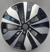 Load image into Gallery viewer, 1x Alufelge 17 Zoll 7.0" 5x112 40ET Glanz 5NA601025AN VW Tiguan Rim Wheel FEL1531212446ss
