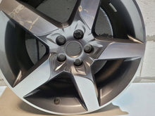 Laden Sie das Bild in den Galerie-Viewer, 1x Alufelge 18 Zoll 8.5&quot; 5x108 55ET Glanz Silber GX73-1007-GA Jaguar F-Pace Mg