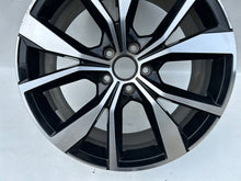 Laden Sie das Bild in den Galerie-Viewer, 1x Alufelge 19 Zoll 8.0&quot; 5x112 47ET 2GA601025AK VW T-Roc Rim Wheel