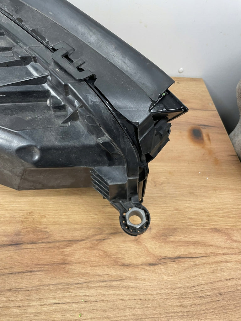 Frontscheinwerfer Mercedes-Benz Gle A1679069504 260102691R LED Rechts oder Links