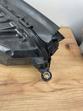 Laden Sie das Bild in den Galerie-Viewer, Frontscheinwerfer Mercedes-Benz Gle A1679069504 260102691R LED Rechts oder Links