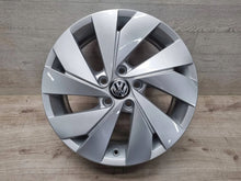 Load image into Gallery viewer, 4x Alufelge 17 Zoll 6.5" 5x112 46ET Glanz Silber 5H0601025B VW Golf Viii FEL5716081126ii