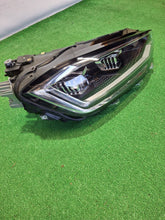 Load image into Gallery viewer, Frontscheinwerfer VW Sportsvan 517941036A 90111565 Rechts Scheinwerfer Headlight SCH5540833897yg