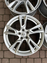 Laden Sie das Bild in den Galerie-Viewer, 4x Alufelge 18 Zoll 7.5" 5x108 50 5ET Glanz Silber 31362866 Volvo Xc60 I FEL3476981968po