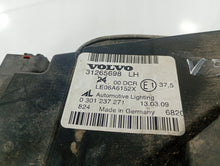Load image into Gallery viewer, Frontscheinwerfer Volvo S40 V50 31265698 Links Scheinwerfer Headlight SCH7535323101yx