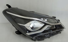 Load image into Gallery viewer, Frontscheinwerfer Toyota Yaris Rechts Scheinwerfer Headlight
