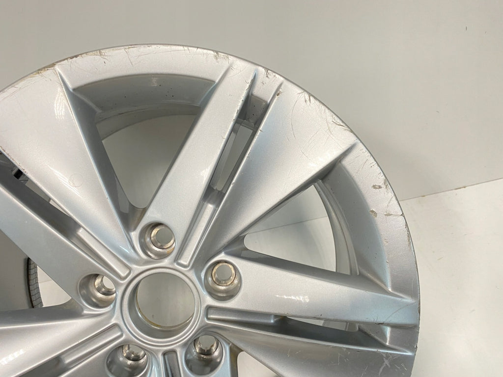 1x Alufelge 18 Zoll 7.5" 5x112 51ET Glanz Silber 5H0601025 VW Golf Viii FEL7864237964id