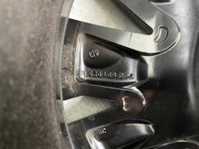 Load image into Gallery viewer, 1x Alufelge 18 Zoll 8.0" 5x112 25ET Glanz Schwarz 760601025M Audi Q7 Touareg FEL8242621682kz