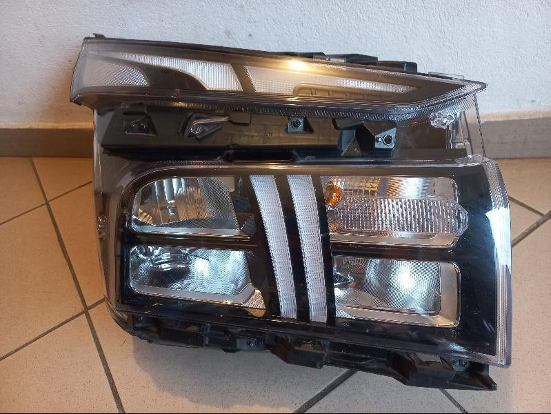 Frontscheinwerfer Hyundai Santa Fe 92102S1500 LED Rechts Scheinwerfer Headlight