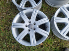 Laden Sie das Bild in den Galerie-Viewer, 4x Alufelge 17 Zoll 7.0" 5x112 47ET Glanz Silber Audi Tt Rim Wheel FEL2404622465jp