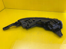 Load image into Gallery viewer, Frontscheinwerfer Hyundai Bayon 92208-Q0600 LED Rechts Scheinwerfer Headlight