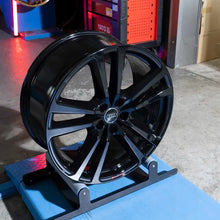 Laden Sie das Bild in den Galerie-Viewer, 4x Alufelge 20 Zoll 9.0" 5x112 33ET Glanz Schwarz 4M0601025H Audi Rim Wheel FEL8785884875my