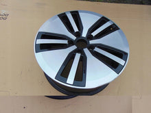 Load image into Gallery viewer, 1x Alufelge 17 Zoll 7.0" 5x112 40ET Glanz Silber 3G0601025 VW Passat Golf FEL6415688673up