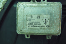 Load image into Gallery viewer, Frontscheinwerfer Mercedes-Benz Sprinter A9068201061 Xenon Rechts oder Links SCH3108095545fs