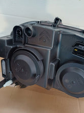 Laden Sie das Bild in den Galerie-Viewer, Frontscheinwerfer Citroën C3 III 90097906 Links Scheinwerfer Headlight SCH9675541133vo