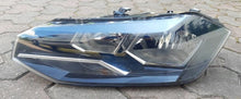 Laden Sie das Bild in den Galerie-Viewer, Frontscheinwerfer VW Polo 2G1941005 Links Scheinwerfer Headlight