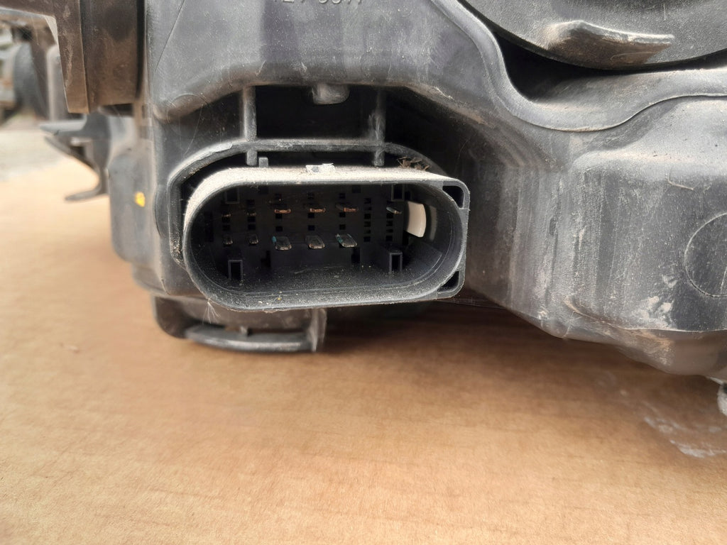 Frontscheinwerfer Ford Focus BM51-13D154-AE Xenon Ein Stück (Rechts oder Links) SCH7052739941lt