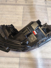 Load image into Gallery viewer, Frontscheinwerfer Hyundai Ix20 921021K000 Ein Stück (Rechts oder Links)