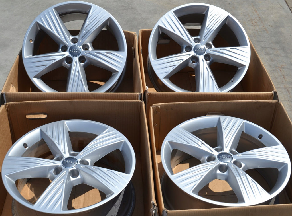 4x Alufelge 19 Zoll 8.0" 5x112 45ET Glanz Silber 89A601025B Audi Q3 Q4 Rim Wheel FEL4529129597og