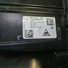 Laden Sie das Bild in den Galerie-Viewer, Frontscheinwerfer Mercedes-Benz Glb X247 A2479062300 Halogen Links Headlight SCH6223984202rl