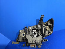 Laden Sie das Bild in den Galerie-Viewer, Frontscheinwerfer Mitsubishi Outlander P5589R Xenon Rechts Headlight