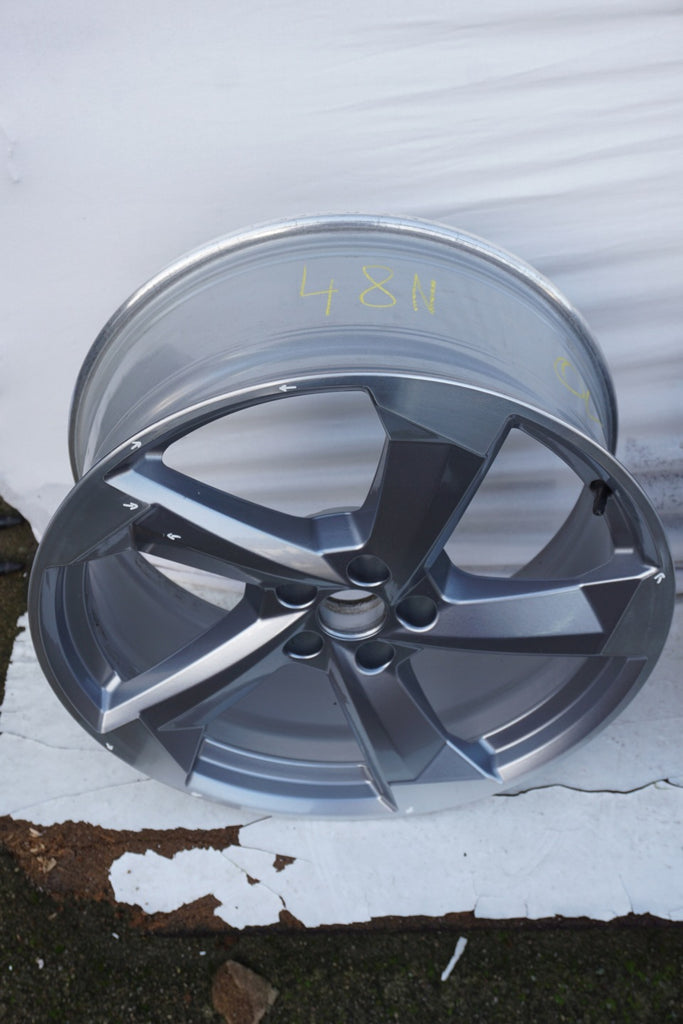 1x Alufelge 20 Zoll 8.5" 5x112 37ET Glanz Graphit 4K9601025E Audi Allroad C8 Mg FEL6291753914rf