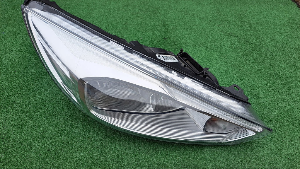 Frontscheinwerfer Ford Focus F1EB-13W029-AFA LED Rechts Scheinwerfer Headlight