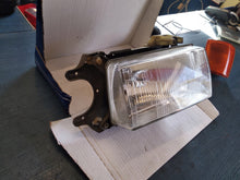 Laden Sie das Bild in den Galerie-Viewer, Frontscheinwerfer Audi 80 90 B2 301129120 Rechts Scheinwerfer Headlight