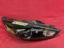 Laden Sie das Bild in den Galerie-Viewer, Frontscheinwerfer Ford Focus F1EB-13D154-EF Xenon Rechts Scheinwerfer Headlight SCH9266399957da