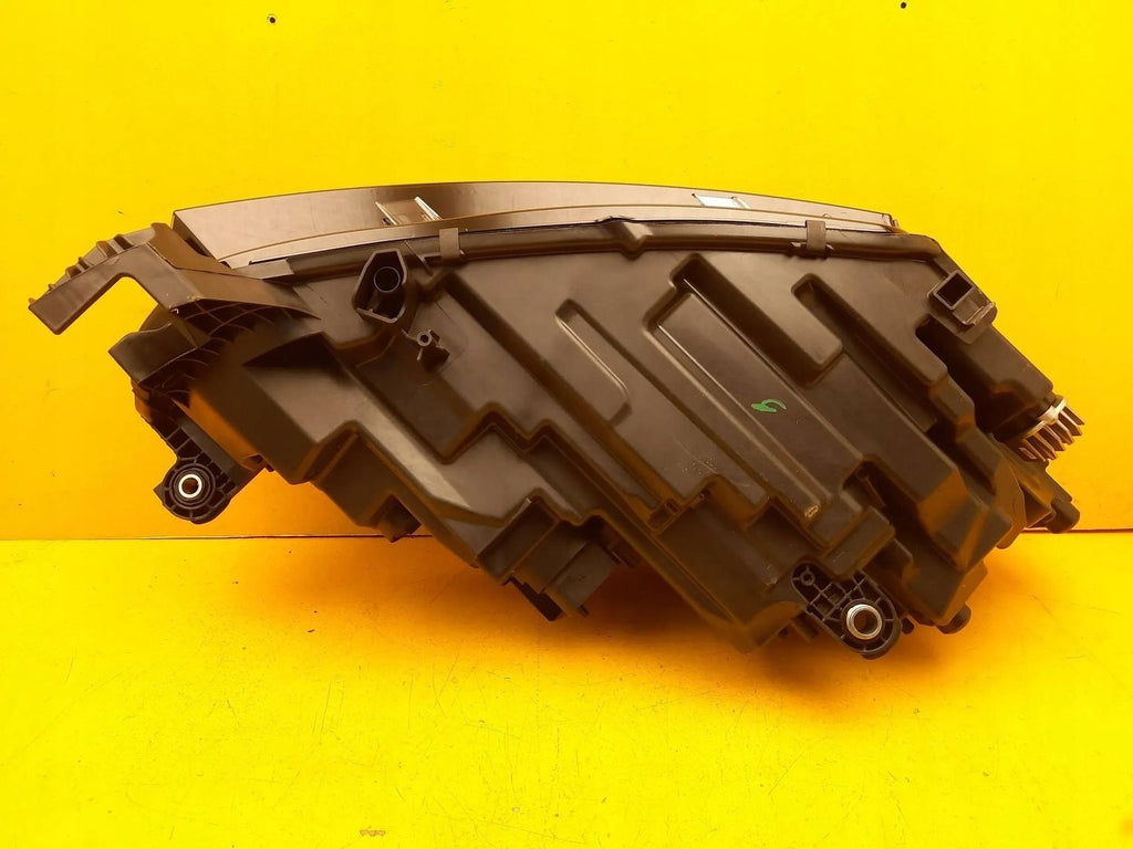 Frontscheinwerfer Skoda Octavia IV 5E4941015 LED Ein Stück (Rechts oder Links) SCH3801088430st