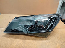 Load image into Gallery viewer, Frontscheinwerfer Skoda Superb III 3V1941015B Xenon Links Scheinwerfer Headlight