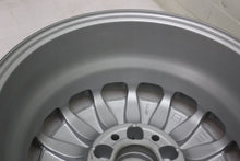 Load image into Gallery viewer, 1x Alufelge 15 Zoll 6.0" 5x112 49ET 2014011102 Mercedes-Benz Rim Wheel FEL2393353944qb