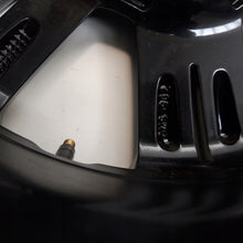 Laden Sie das Bild in den Galerie-Viewer, 1x Alufelge 17 Zoll 6.0&quot; 5x114.3 50ET Glanz 403005604R Renault Trafic Rim Wheel