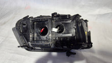 Laden Sie das Bild in den Galerie-Viewer, Frontscheinwerfer Audi Q5 8R0941043C Xenon Links Scheinwerfer Headlight SCH7146924680bu