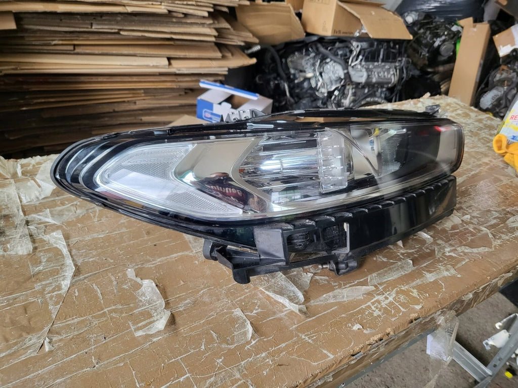 Frontscheinwerfer Ford Mondeo DS73-13W029-AE LED Rechts Scheinwerfer Headlight