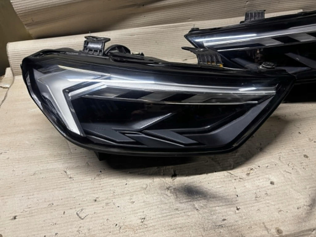 Frontscheinwerfer Audi A1 82A941033D 82A941034D LED Rechts oder Links