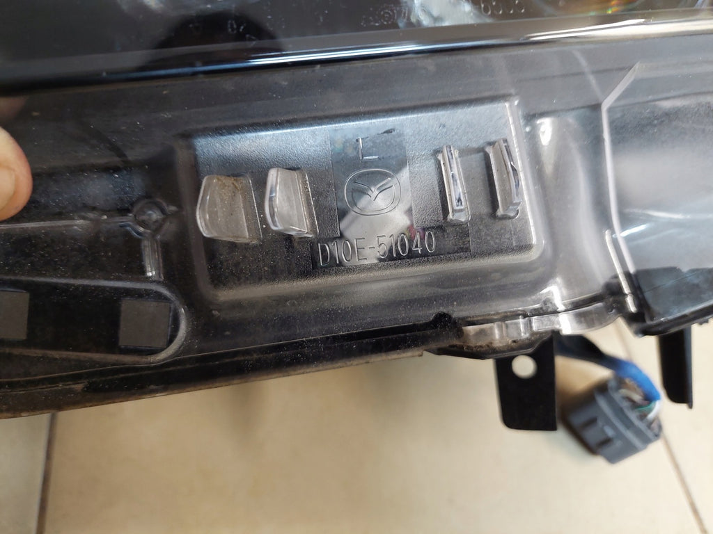 Frontscheinwerfer Mazda Cx-3 Cx3 D10E-51040 LED Ein Stück (Rechts oder Links)